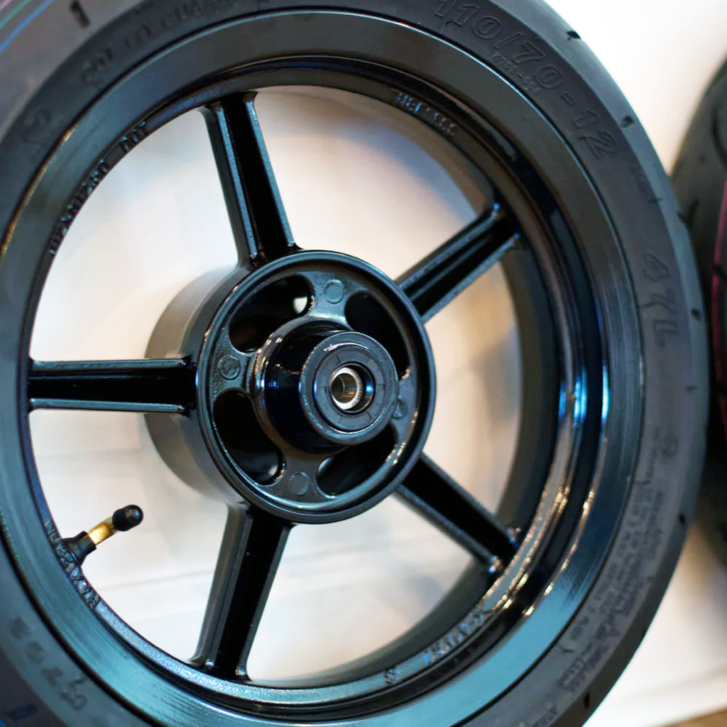 12-inch supermoto wheel set for Tuttio, Yozma, HeyBike and Razor mini motos – close-up detail