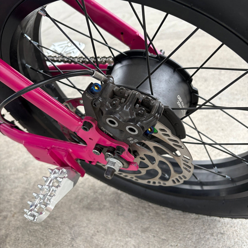 Macfox X1 and X2 titanium bolt kit V2 – detail view