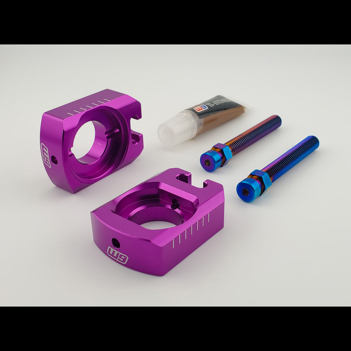 Ultra Bee Axle Block Warp9Racing